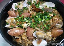 晚餐~豆腐西红柿炒鸡蛋,冬粉油蛤煲,墨鱼龙骨汤
