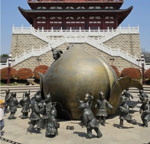 百子献寿雕塑,古代儿童生活趣事记